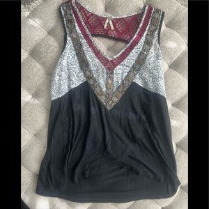 gimmicks by BKE Black Tank Top with Burgundy Lace & White Patterned Panels